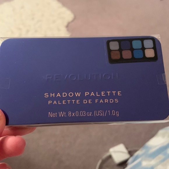 NWT Makeup Revolution Forever Dynamic Eyeshadow Pallete - Tranquil - Picture 1 of 5
